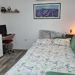 Апартаменти Greenhill Пула
