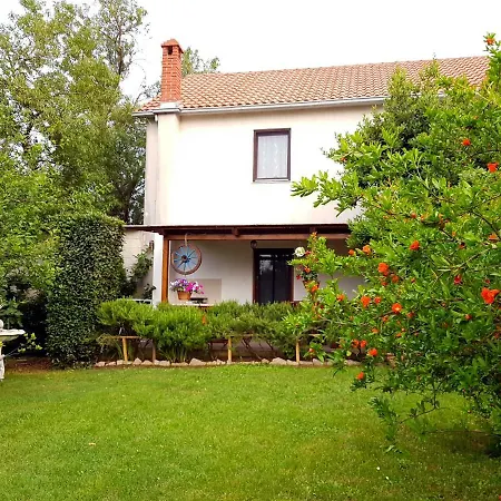 Greenhill Appartement *
